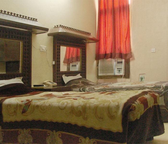 Hotel Krishna Palace Nueva Delhi Exterior foto